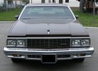 Caprice_rot_Front_ohne_Nummernschild.jpg