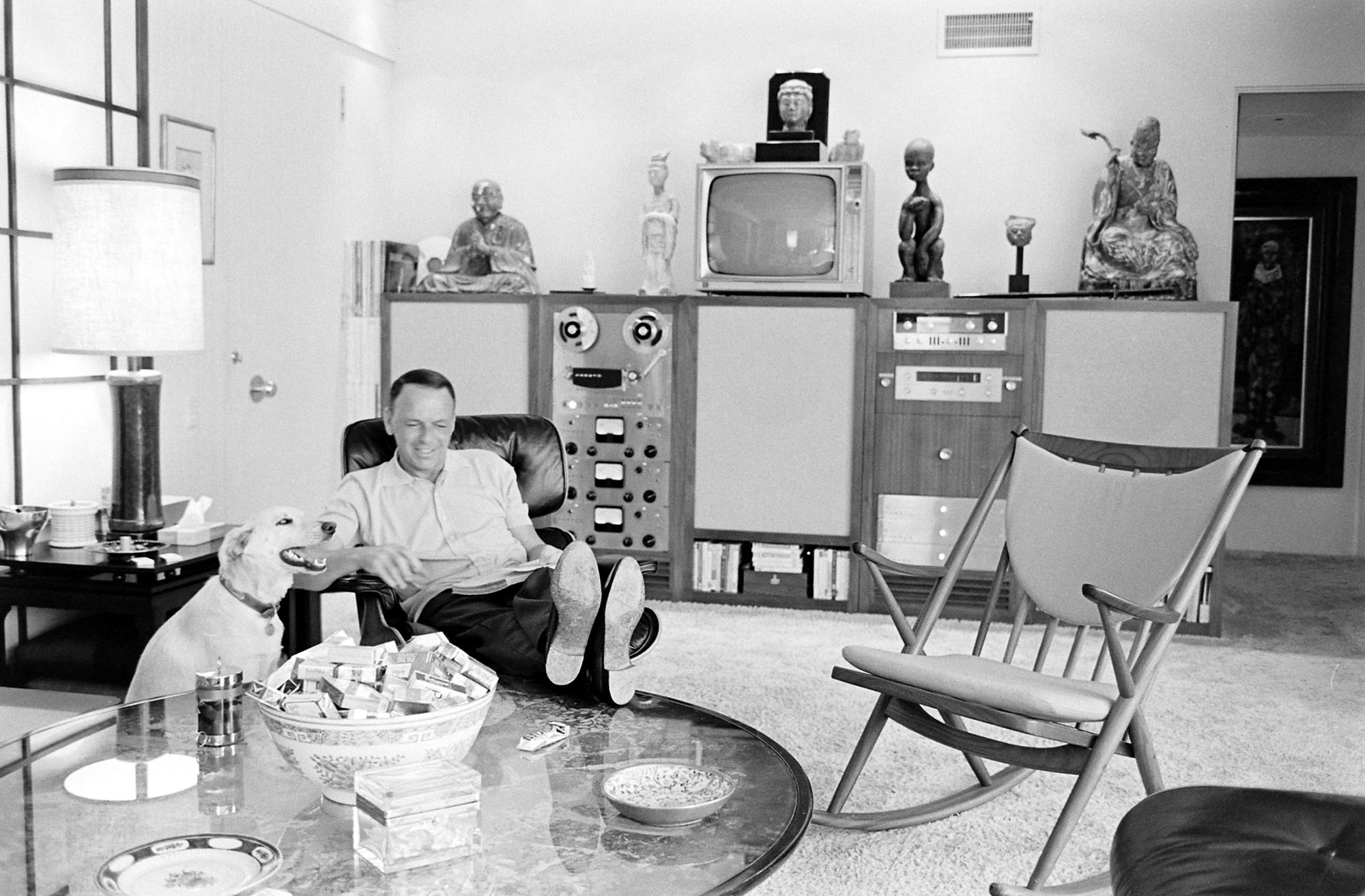 00-holding-frank-sinatra-home.jpg