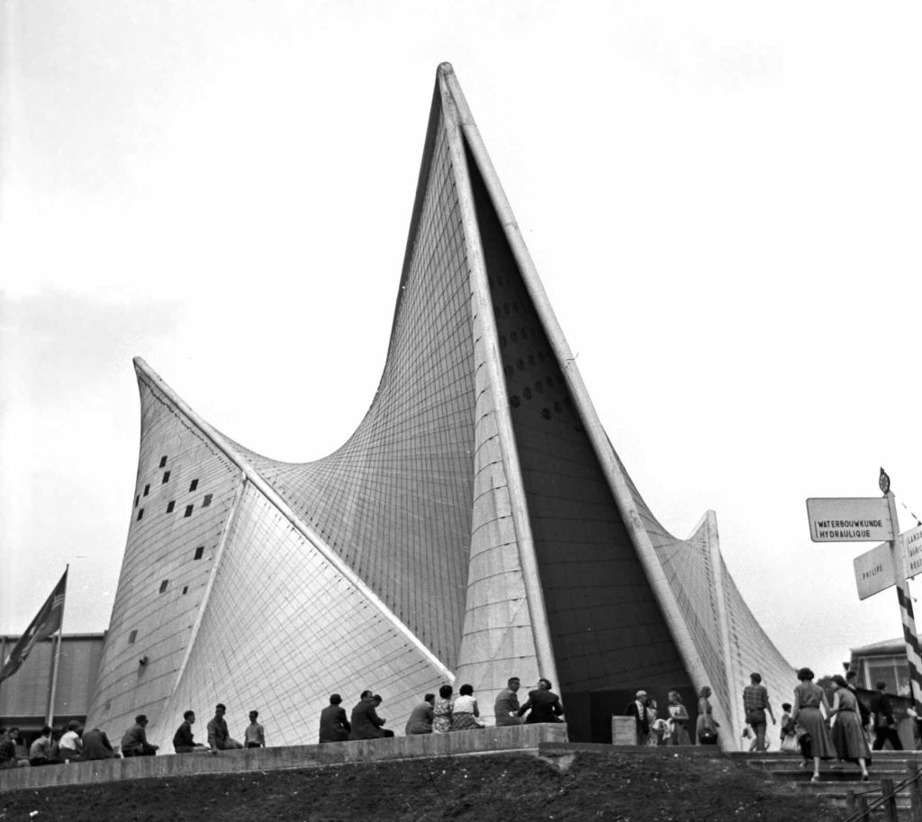 7.-Pavillon-Philips-Bruxelles-1956-58photo-Wouter-Hagens-DR-1024x913.jpg