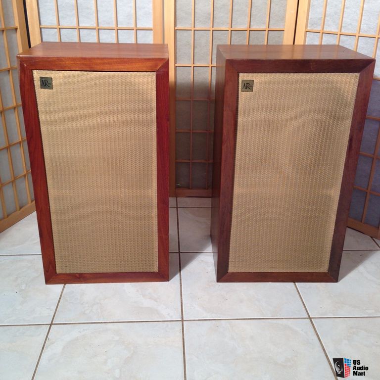 888632-acoustic-research-ar3-speakers.jpg