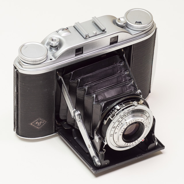 Agfa Isolette III Top - Merged.jpg