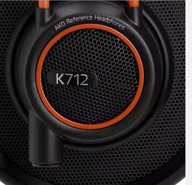 akg k712 pro XLR-male interface.png