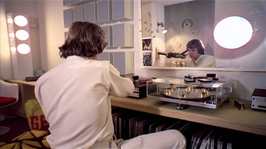 alex-bedroom-record-player-turntable-a-clockwork-orange.jpg