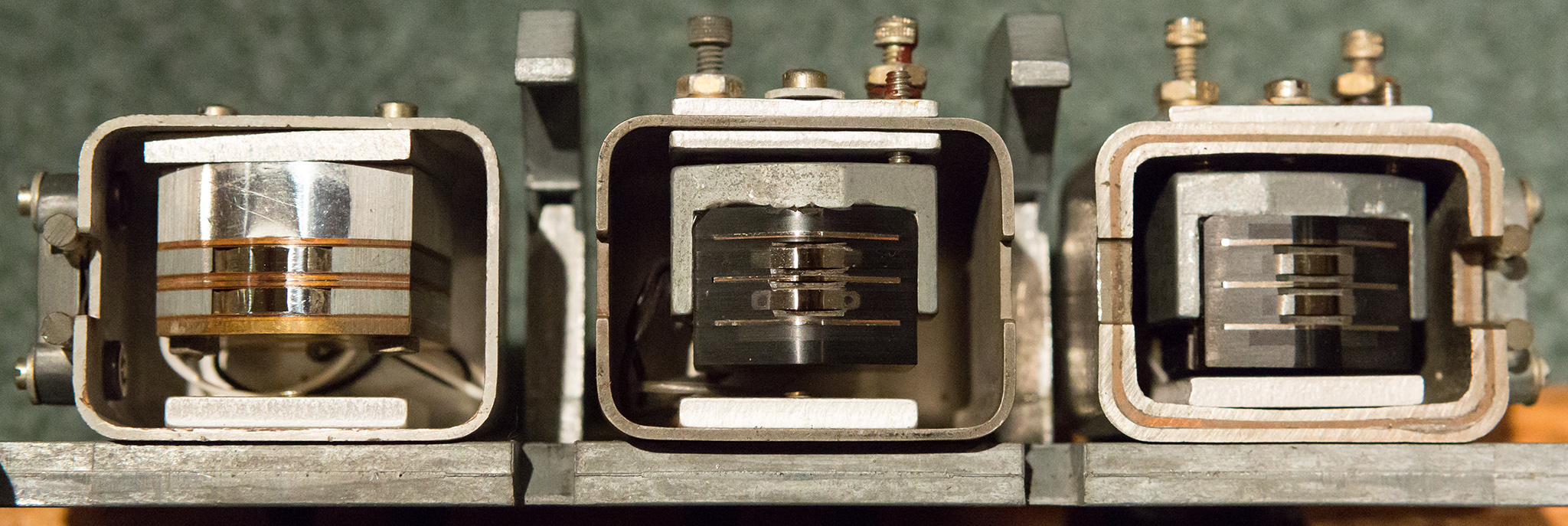 Ampex 354 Headblock.jpg