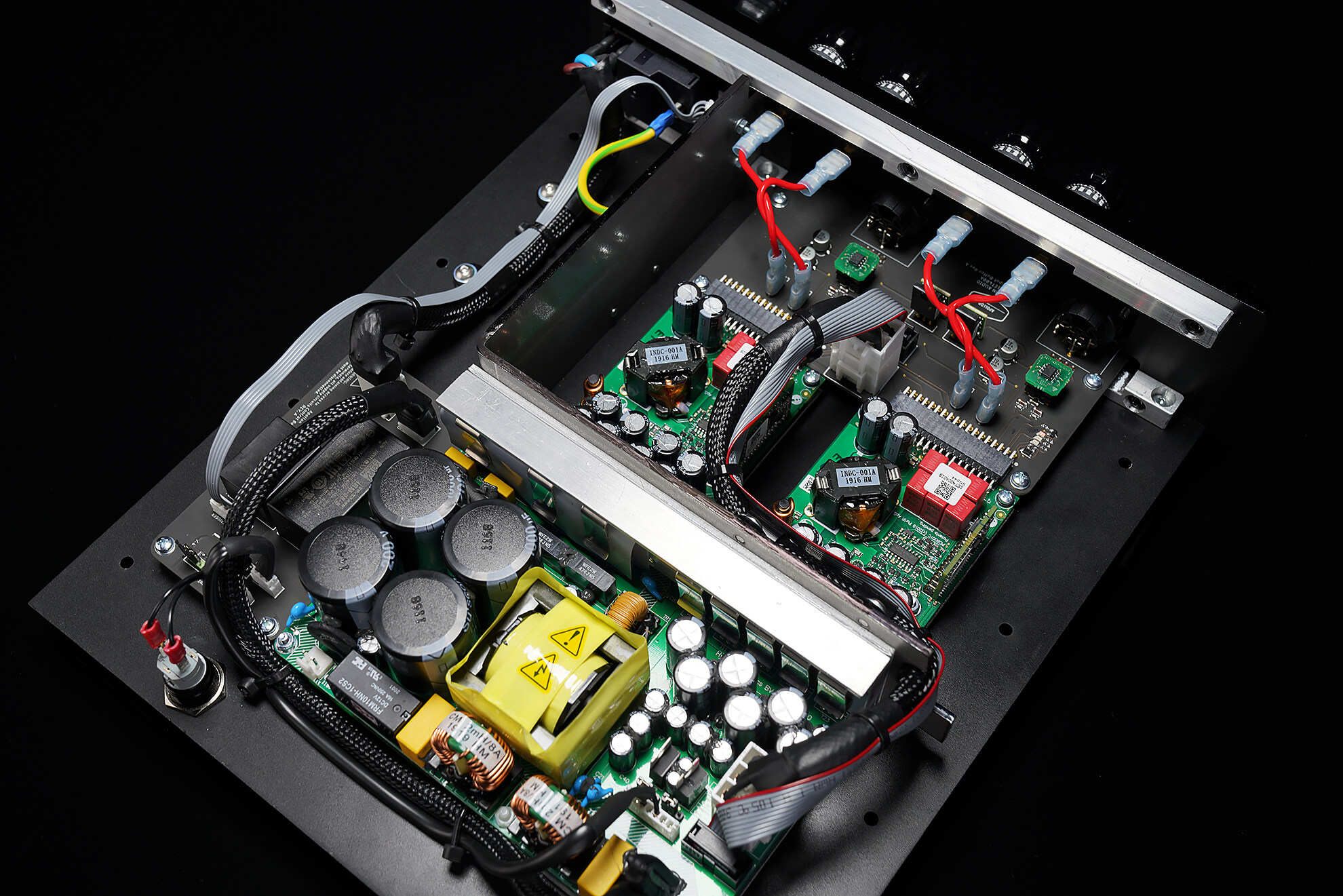 Apollon-Purifi-Stereo-Amplifier-Inside-Top-Iso-view.jpg