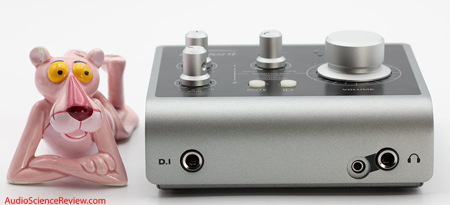 Audient iD4 Audio Interface USB DAC Headphone Amp Audio Review.jpg
