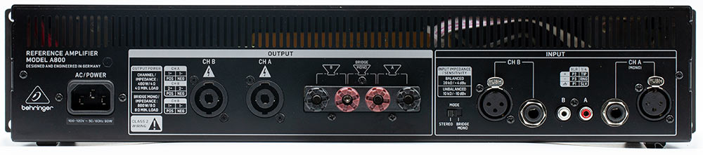 Behringer A800 professional Class D stereo amplifier Back Panel Connectors Inputs Audio Review.jpg