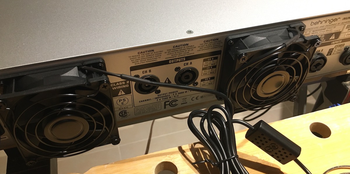 behringer_inuke_nu6000dsp_usb_fan_mod.jpg