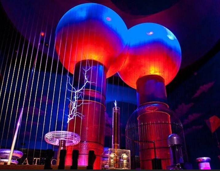 Boston Museum Tesla Coil.jpg