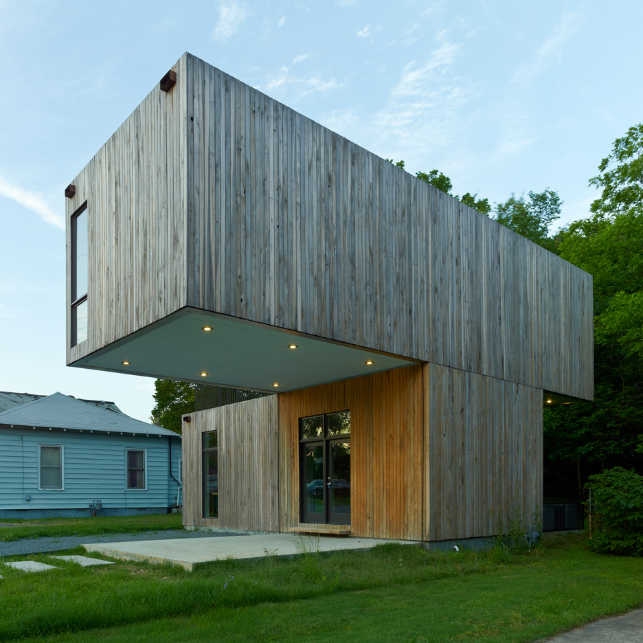 cantilever-house-fay-jones-school-architecture-design_dezeen_sq.jpg