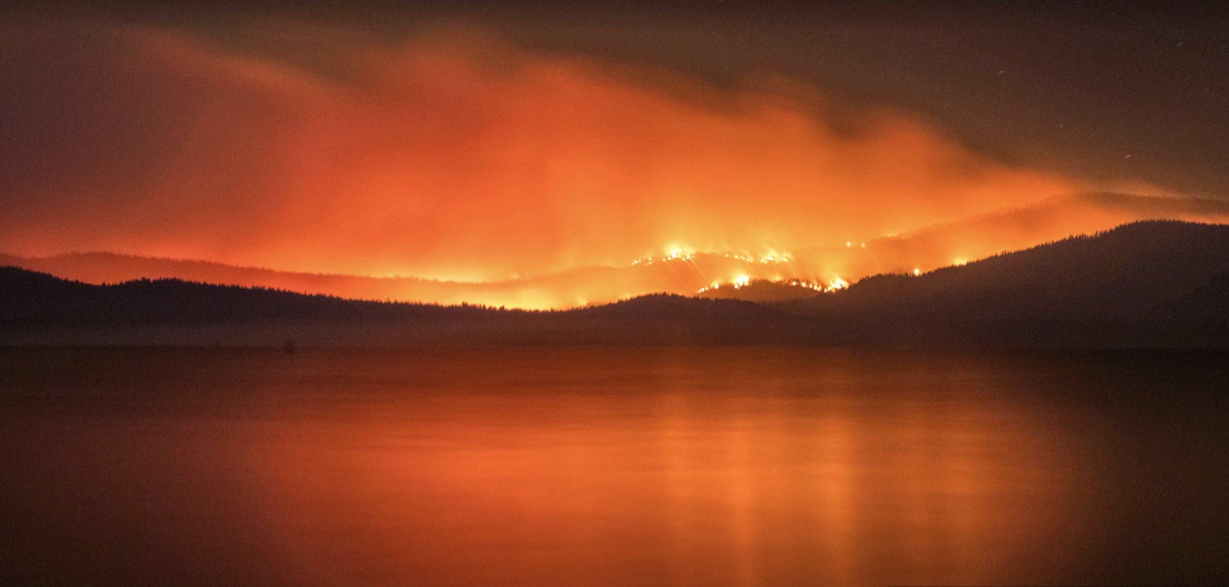 Dixie Fire 2021 across the lake - Chester, Calif.jpg
