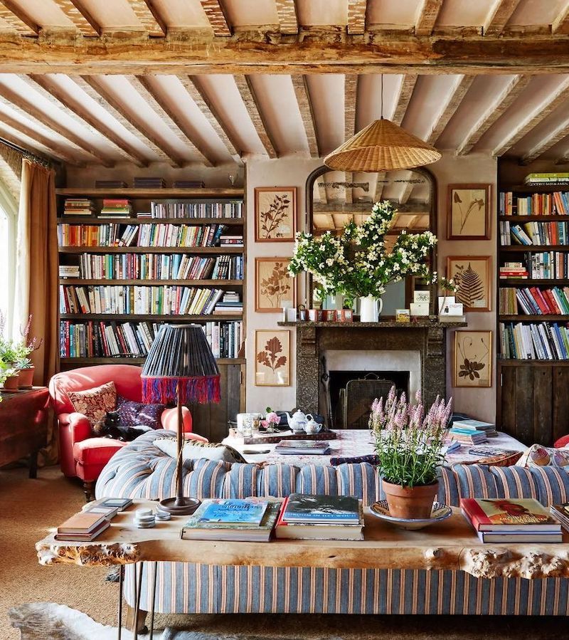 English-Country-Living-Room-with-Exposed-Wood-Ceiling-Beams-via-Amanda-Brooks-Architectural-Di...jpg