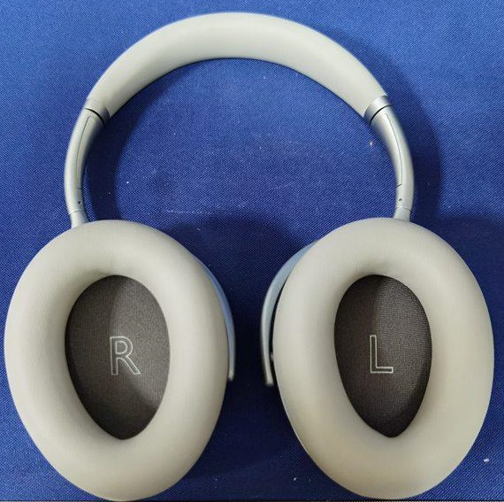 KEF Mu7 earpads.jpg