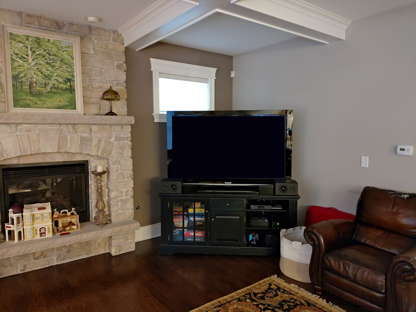 living_room_tv_stand_20220117.jpg