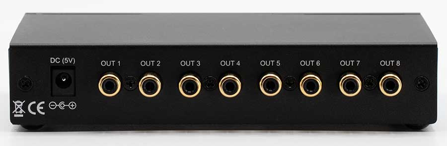 minidsp U-DAC8  8 channel USB DAC Back panel connectors input output Audio Review.jpg