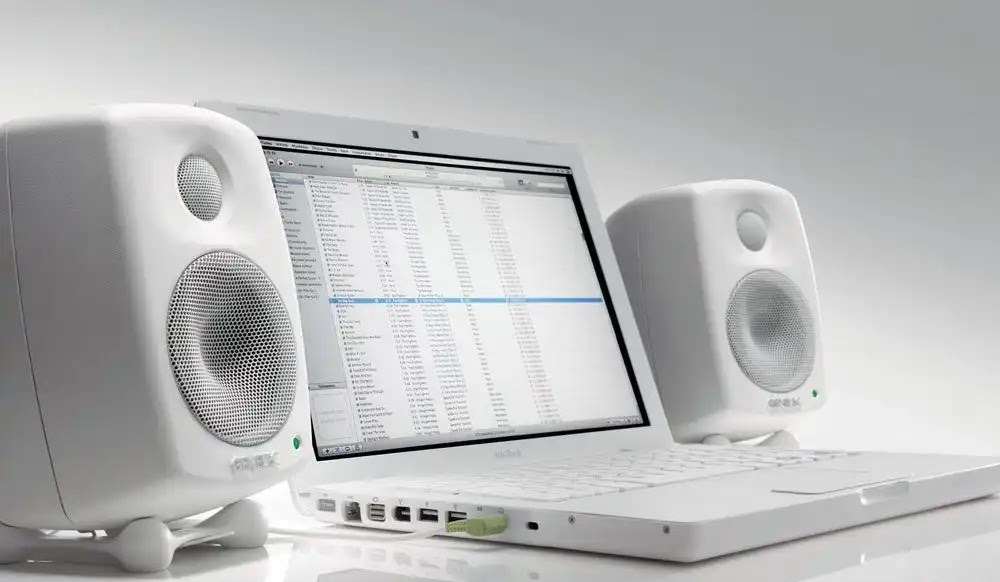 Monitor-Estudio-Genelec-8010A-WH-Pareja.png