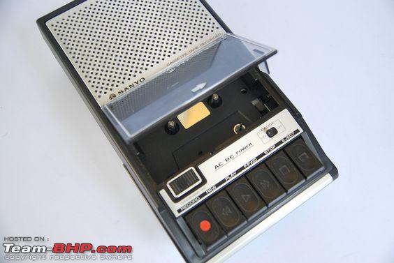 mono cassette player 2.jpg