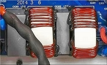 NAD M27 Surround 7 channel Amplifier Inside PCB teardown RF-EMI filter-cut.png