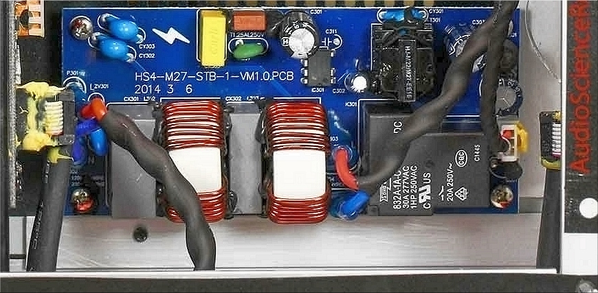 NAD M27 Surround 7 channel Amplifier Inside PCB teardown RF-EMI filter.jpg