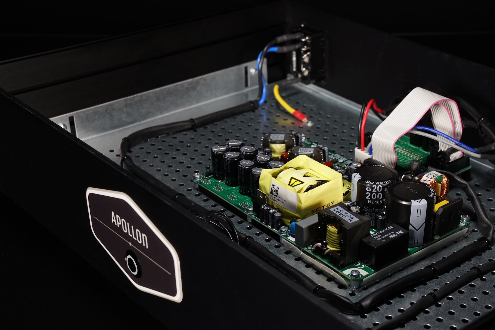 NCMP400-Hypex-Based-Amplifier-Inside-View-Components.jpg