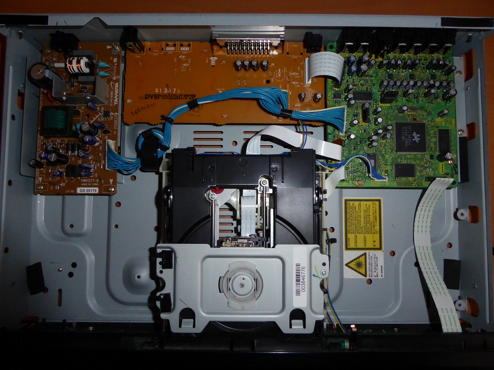 onkyo_inside.jpg