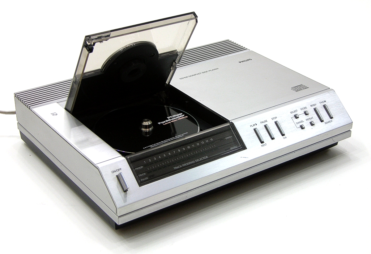 Philips-CD100-2.jpg
