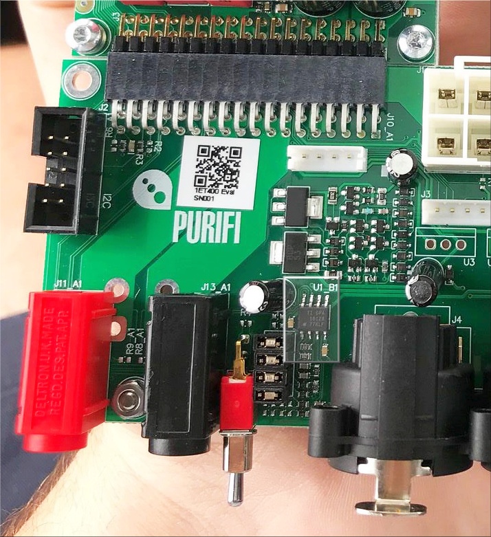 Purifi-1ET400A-connector-board-cut.jpg