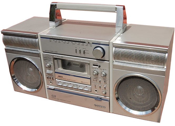 sanyo-c7-boombox-rental-main-w20-h12-d9_orig (Small).jpg