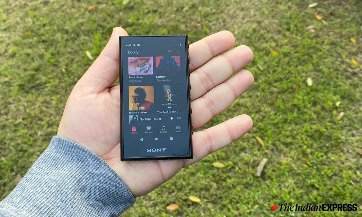 Sony-Walkman-main-7.jpg