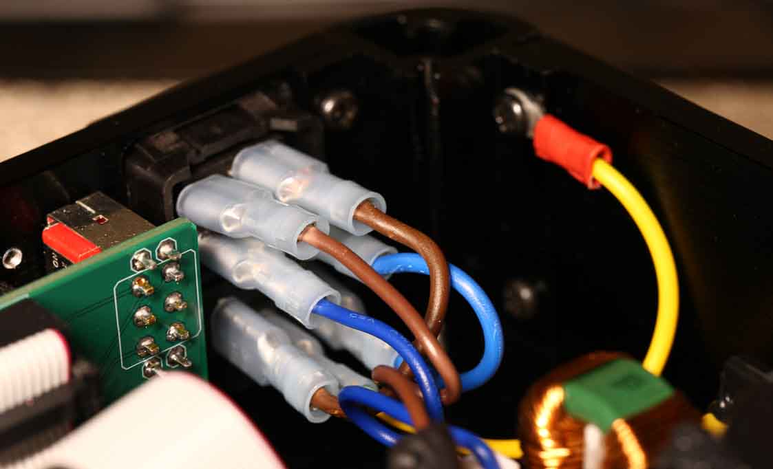Teardown of IOM NCore Pro PWR Amp mains wiring.jpg