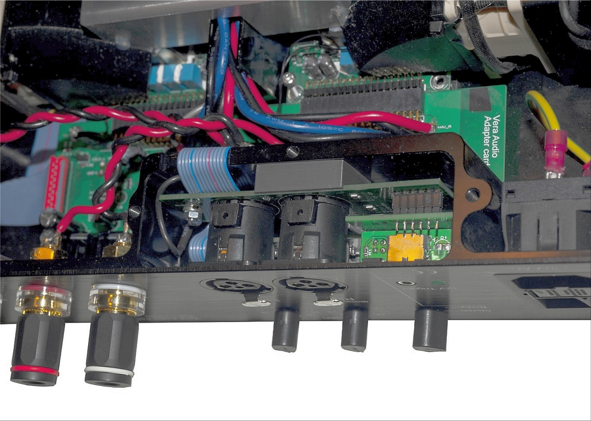 Vera-Audio-P400-1000-Power-Amplifier-inside-rear.jpg